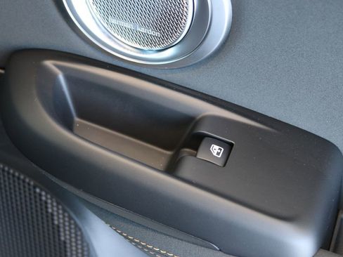 New 2026 Alfa Romeo Tonale Base w/ Black Premium Package image 33