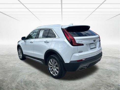 Used 2022 Cadillac XT4 Premium Luxury w/ Enhanced Visibility Package FWD image 6