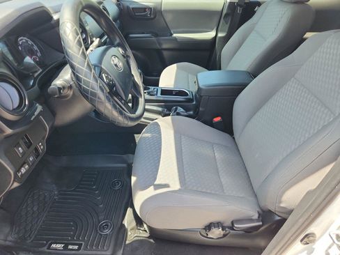 Used 2023 Toyota Tacoma SR AWD/4WD image 10