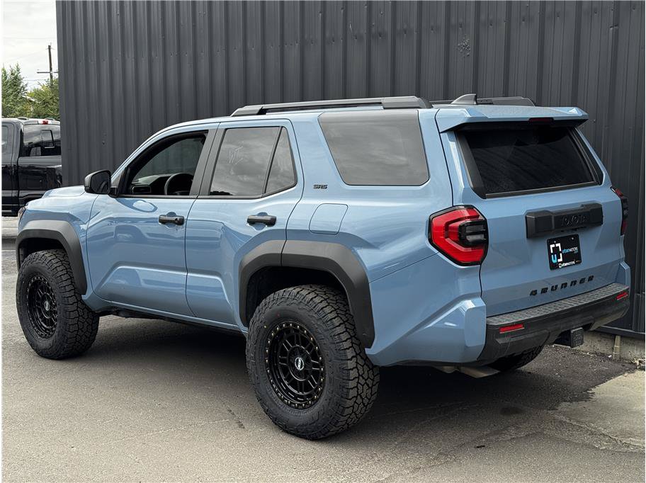 Used 2026 Toyota 4Runner SR5 AWD/4WD image 3