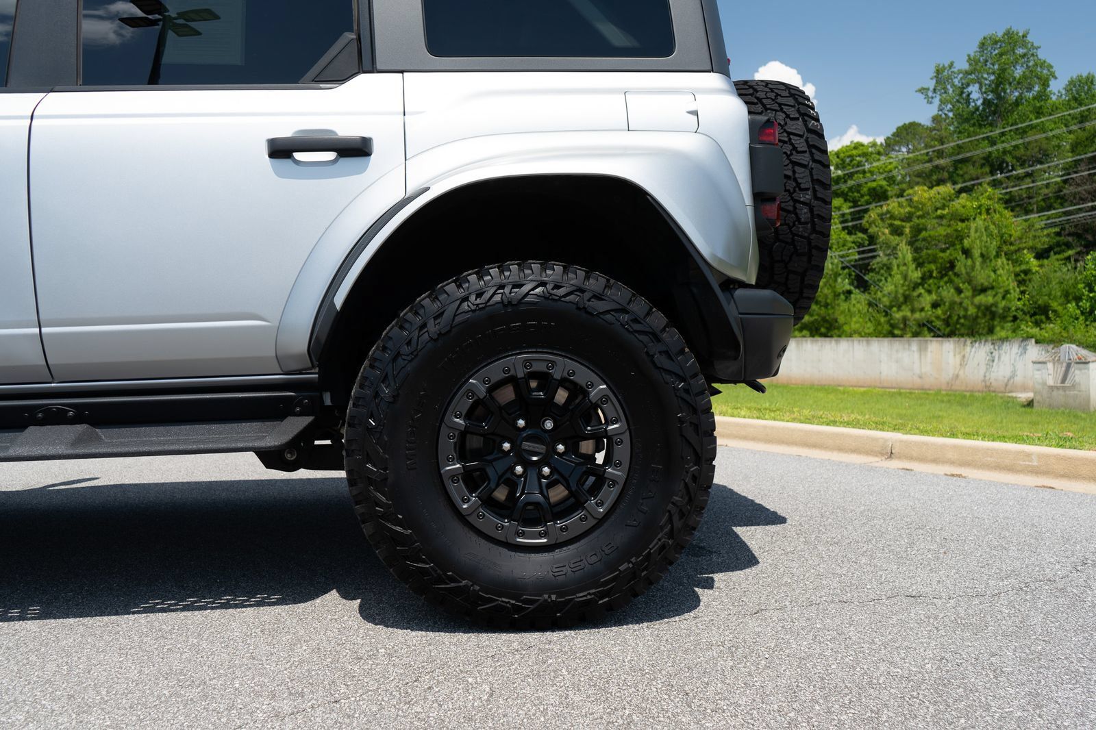 Used 2024 Ford Bronco Raptor w/ Interior Carbon Fiber Pack 6 AWD/4WD image 14