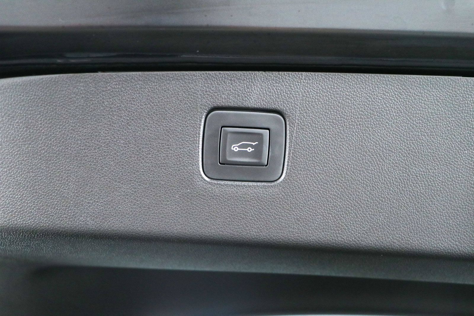 Used 2025 Buick Envista Sport Touring w/ Convenience I Package FWD image 30