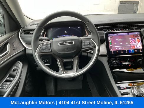 Used 2023 Jeep Grand Cherokee L Limited image 15