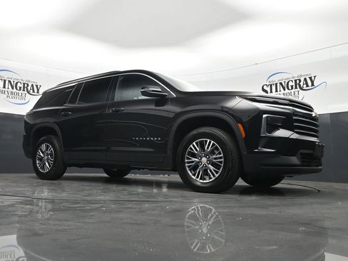 Used 2026 Chevrolet Traverse LT AWD/4WD image 17
