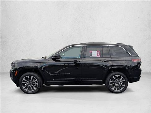 Used 2022 Jeep Grand Cherokee Overland AWD/4WD image 9