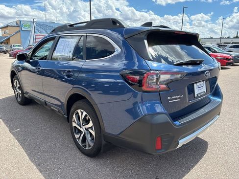 Used 2022 Subaru Outback Limited image 3