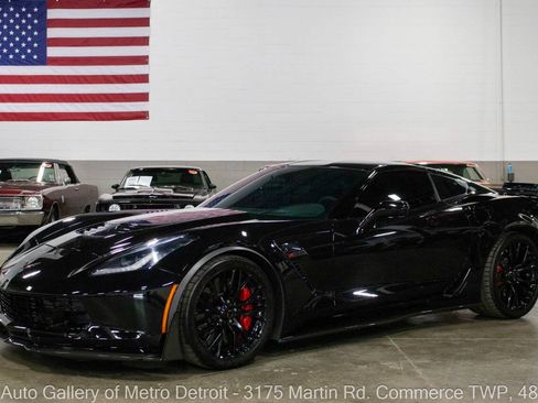 Used 2016 Chevrolet Corvette Z06 w/ 3LZ Preferred Equipment Group RWD image 1