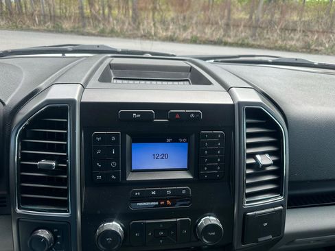 Used 2018 Ford F150 XLT w/ Equipment Group 301A Mid AWD/4WD image 14