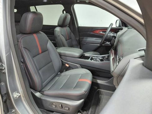 Certified 2024 Chevrolet Traverse RS w/ LPO, Floor Liner Package image 31