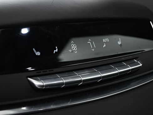 Used 2023 Cadillac Escalade Sport Platinum AWD/4WD image 35