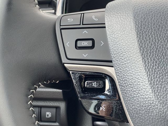 Used 2026 Toyota Camry SE w/ Convenience Package FWD image 24