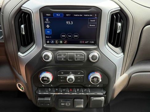 Certified 2021 GMC Sierra 1500 SLT w/ X31 Off-Road Package image 9