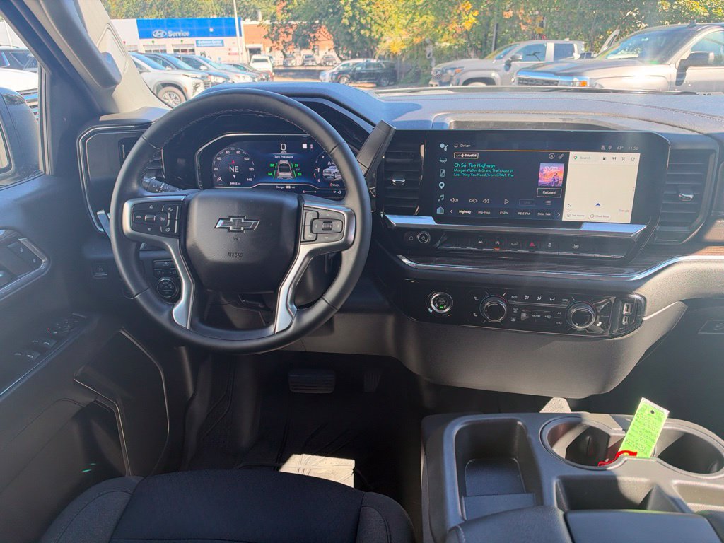 Used 2023 Chevrolet Silverado 1500 RST w/ Redline Edition AWD/4WD image 24