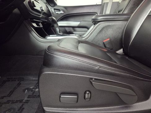 Used 2020 Chevrolet Colorado ZR2 image 13