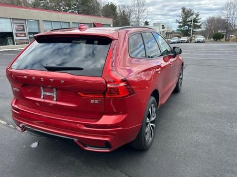 Used 2024 Volvo XC60 B5 Core w/ Climate Package AWD/4WD image 4