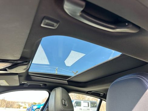 Used 2023 BMW 330i Sedan w/ Driving Assistance Package image 7