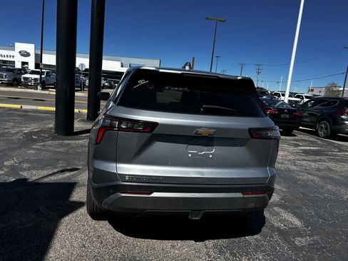 Used 2025 Chevrolet Equinox LT AWD/4WD image 4