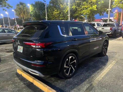 Used 2022 Mitsubishi Outlander SE FWD image 5