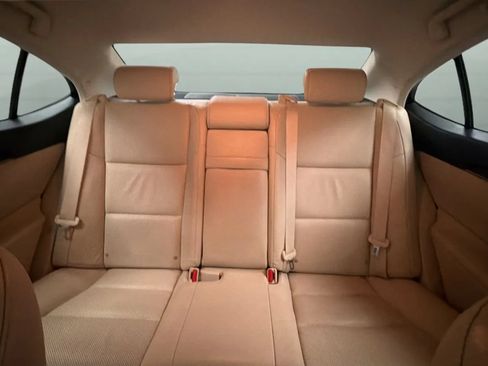 Used 2014 Lexus ES 350 w/ Luxury Package FWD image 21