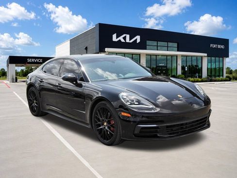 Used 2020 Porsche Panamera 4 AWD/4WD image 3