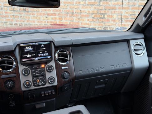 Used 2014 Ford F350 Lariat image 27