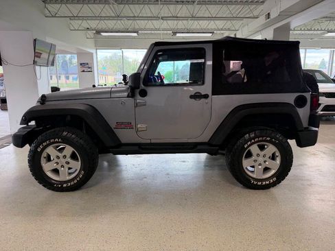 Used 2014 Jeep Wrangler Sport AWD/4WD image 12