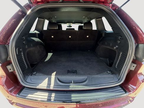 Used 2017 Jeep Grand Cherokee Altitude image 26
