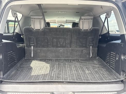 Used 2019 Chevrolet Suburban LT AWD/4WD image 12