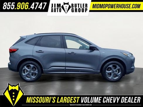 Used 2024 Ford Escape ST-Line AWD/4WD image 2