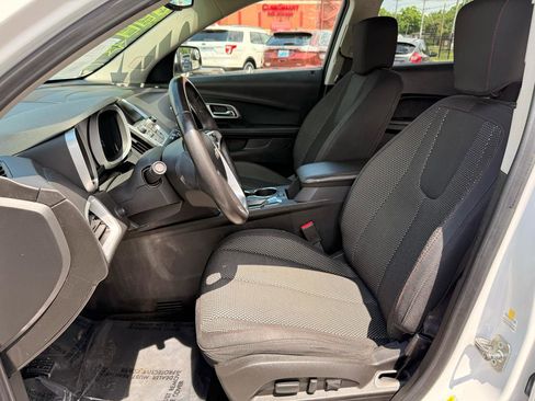 Used 2017 Chevrolet Equinox LT w/ Convenience Package FWD image 8