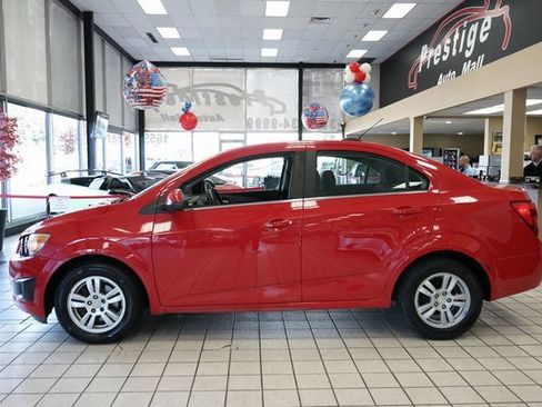 Used 2015 Chevrolet Sonic LT image 3