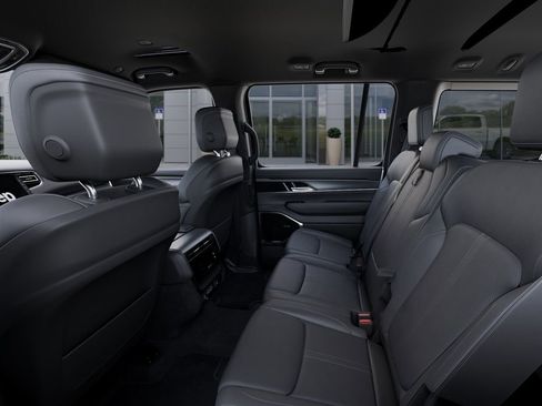 Used 2026 Jeep Grand Wagoneer 4WD image 23