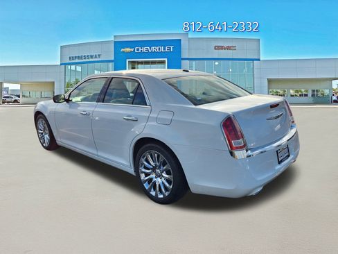 Used 2014 Chrysler 300 Uptown Edition w/ Quick Order Package 22M image 5