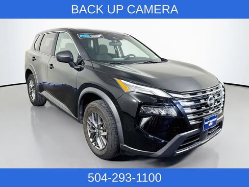 Used 2024 Nissan Rogue S AWD/4WD image 4