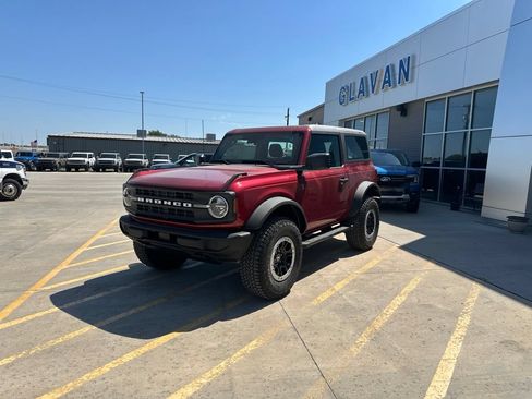New 2026 Ford Bronco 2-Door w/ Sasquatch Package AWD/4WD image 3
