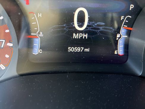 Used 2024 Jeep Compass Limited image 19