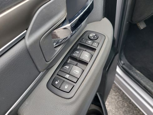 Used 2019 RAM 1500 Big Horn AWD/4WD image 17