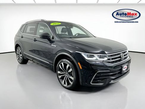 Used 2022 Volkswagen Tiguan SEL R-Line image 1