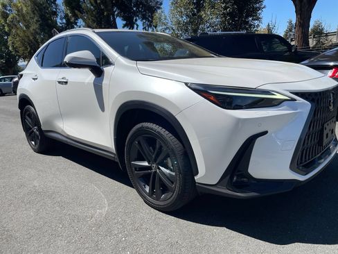 Used 2024 Lexus NX 450h+ AWD w/ Vision Package image 4
