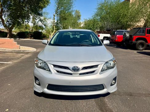 Used 2013 Toyota Corolla S FWD image 2