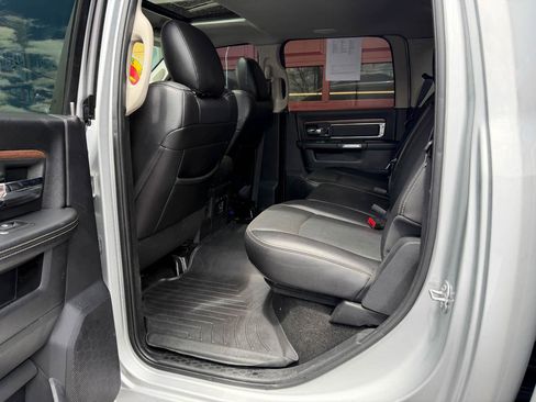 Used 2016 RAM 2500 Laramie w/ Sport Appearance Group AWD/4WD image 14