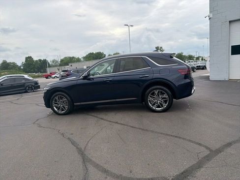 Used 2025 Genesis GV70 2.5T AWD/4WD image 14