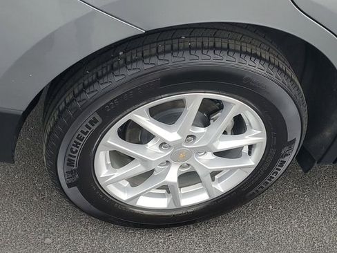 Certified 2024 Chevrolet Equinox LT w/ LPO, Floor Liner Package FWD image 5