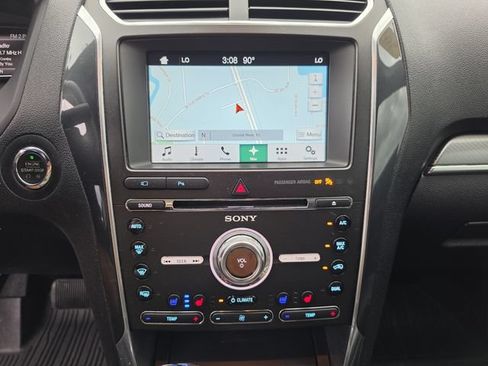 Used 2017 Ford Explorer Sport w/ Equipment Group 401A AWD/4WD image 34