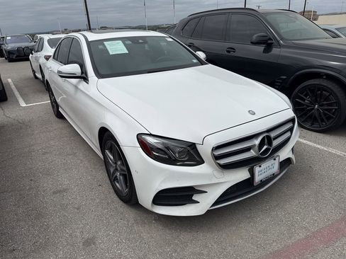 Used 2017 Mercedes-Benz E 300 image 2