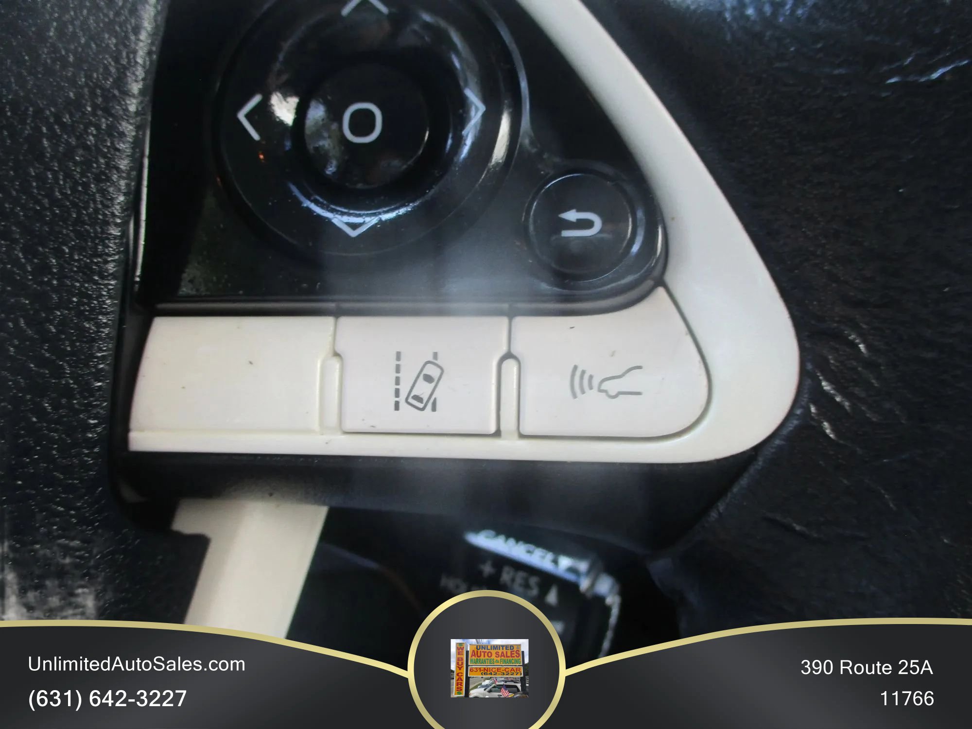 Used 2017 Toyota Prius Prime Plus FWD image 11