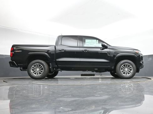 Used 2024 Chevrolet Colorado LT w/ LT Convenience Package III image 14