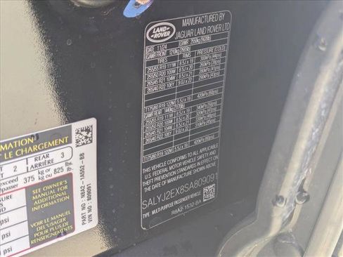 Certified 2025 Land Rover Range Rover Velar S image 26