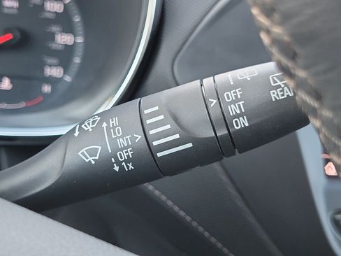 Used 2023 Chevrolet TrailBlazer ACTIV FWD image 29