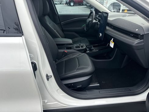 New 2025 Ford Mustang Mach-E Premium image 35